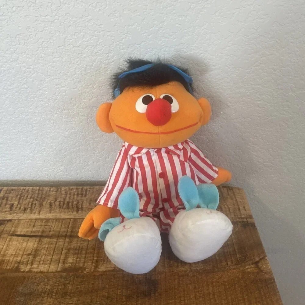 1996 TYCO Sesame Street Talking Sleepy Snoring Ernie Plush Doll Bedtime Vintage